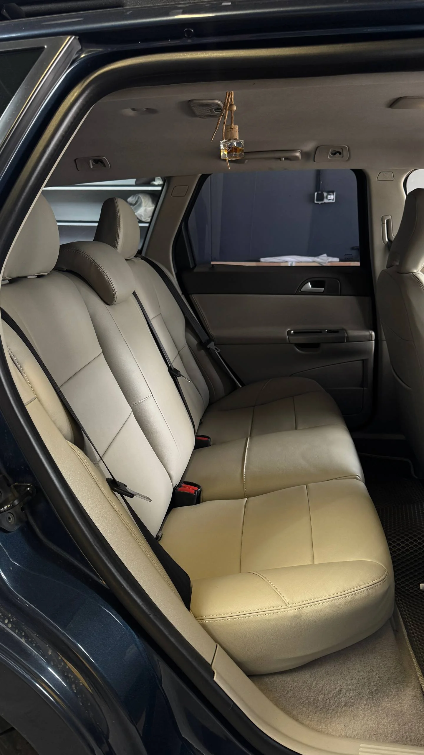 Volvo v50 (рестайлинг)