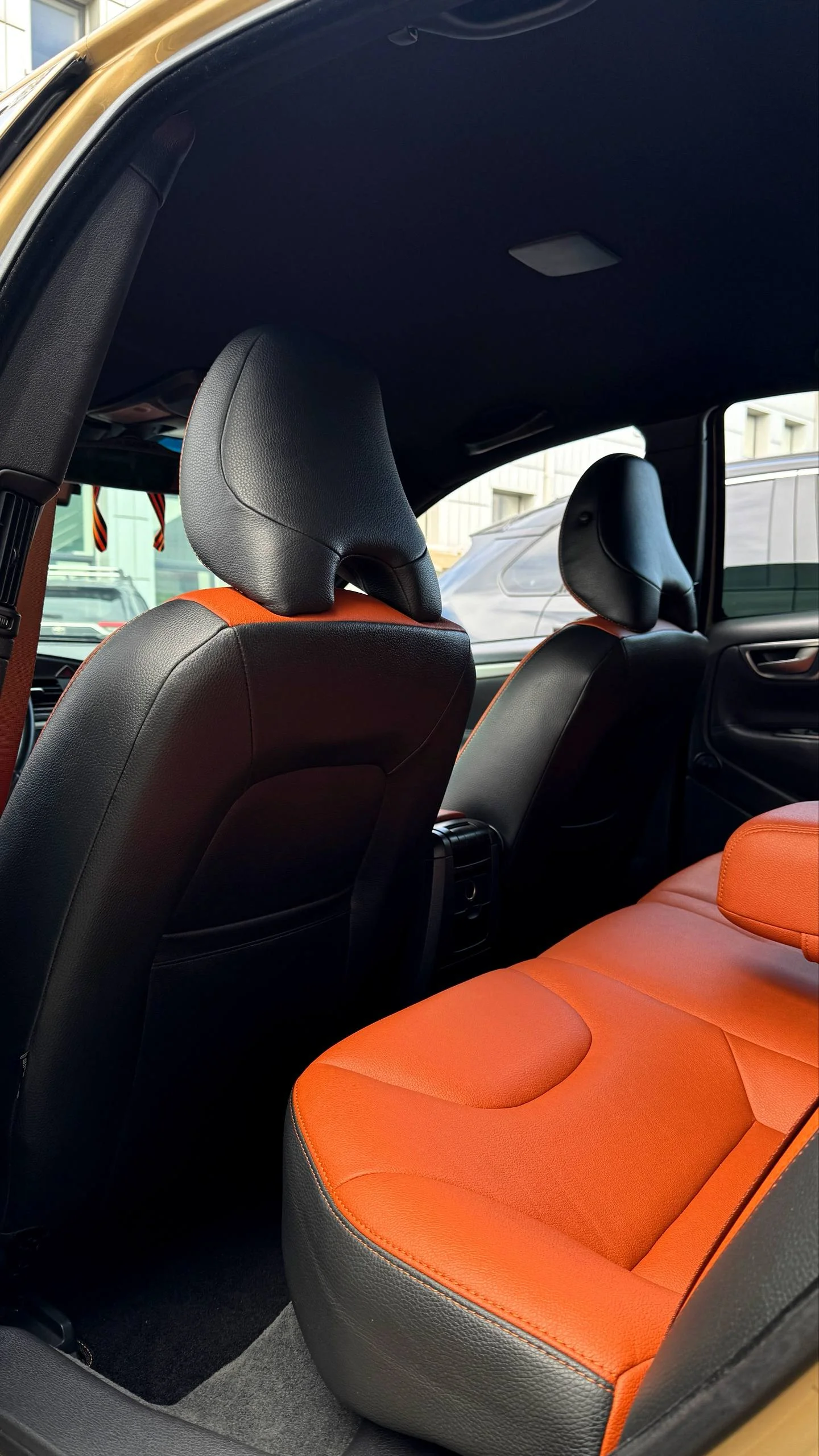 Volvo S60 (1 рест)