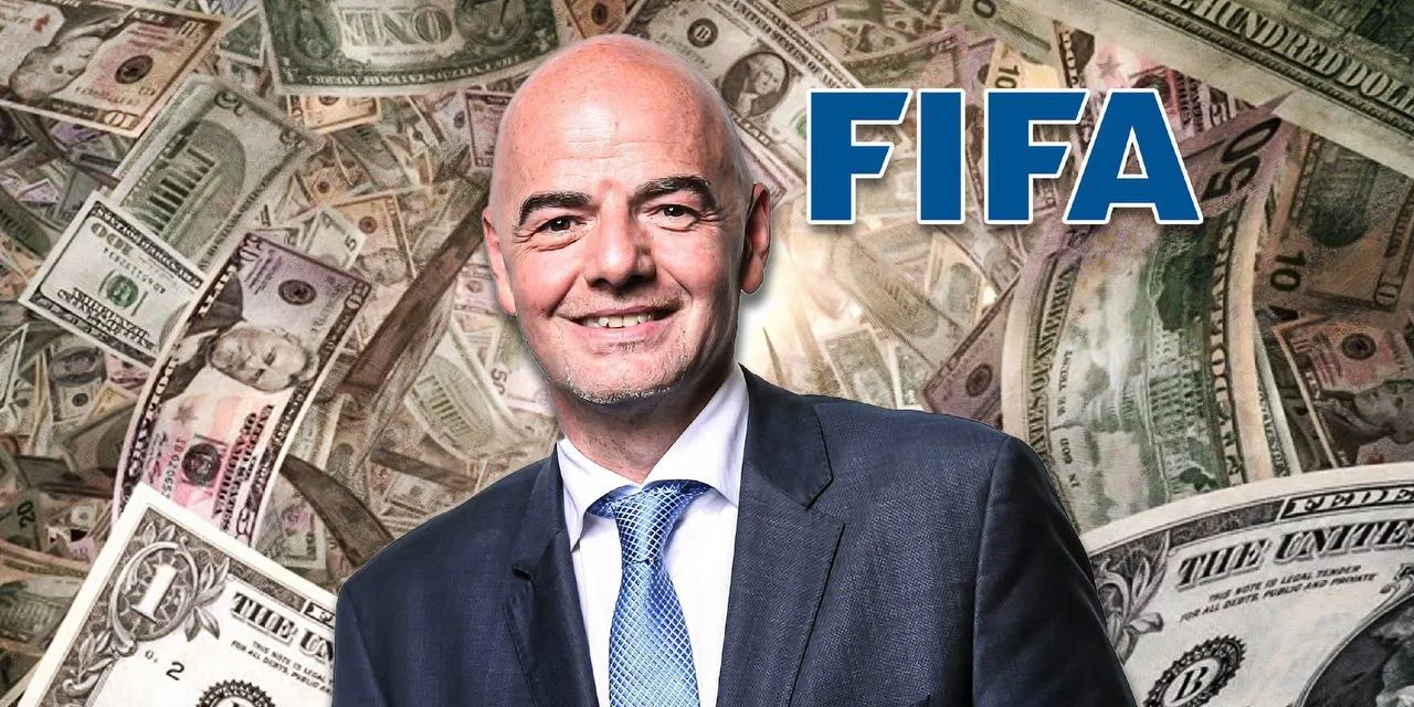 Джанни Инфантино планировал поднять себе зарплату в ФИФА с $7 млн до $30 млн после продажи прав на