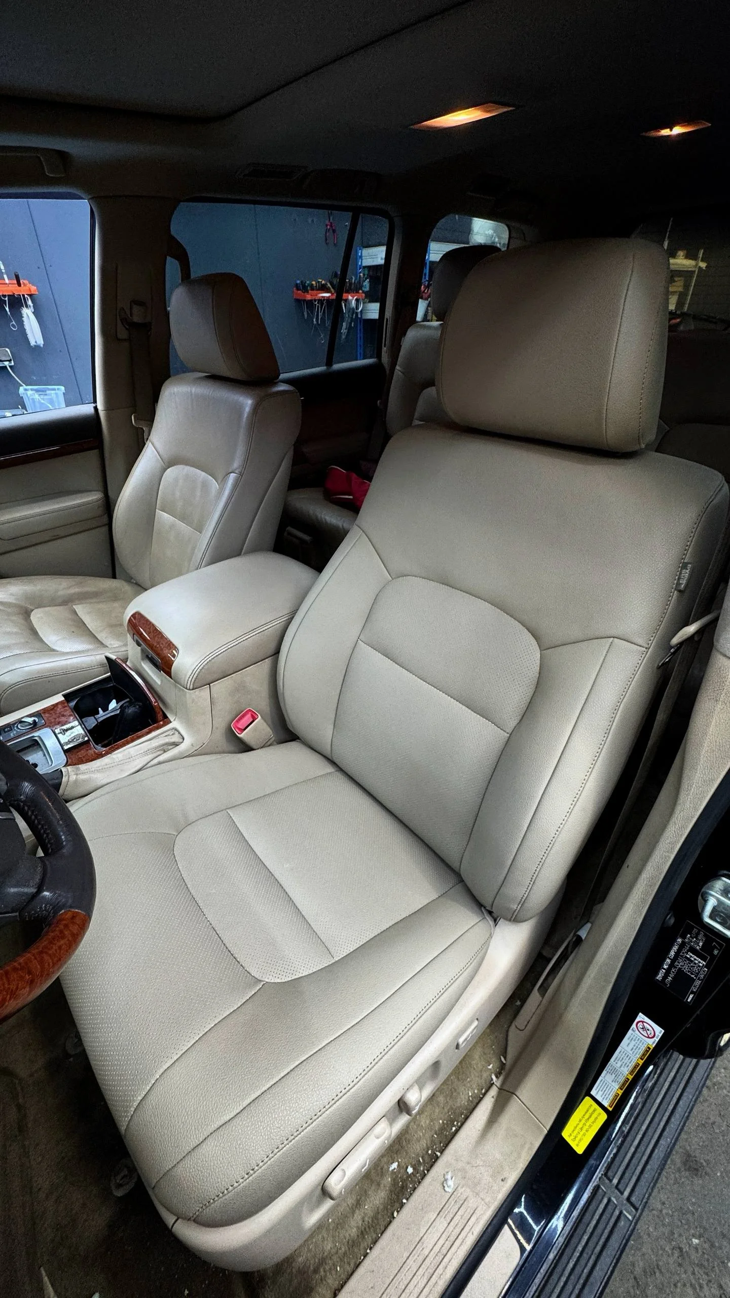 Toyota Land Cruiser 200
