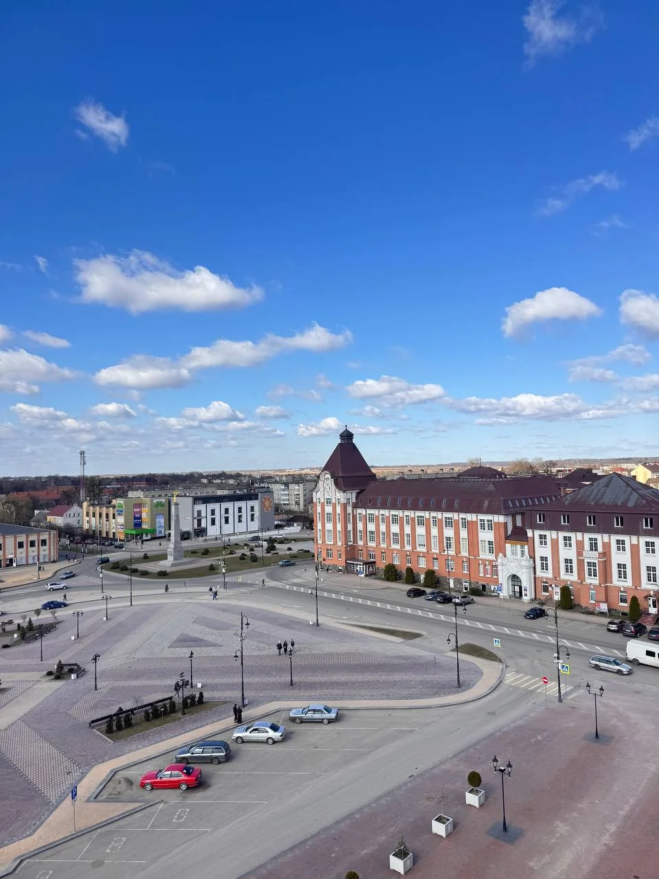 Ценители, вы проголосовали за формат фото + текст в этом канале