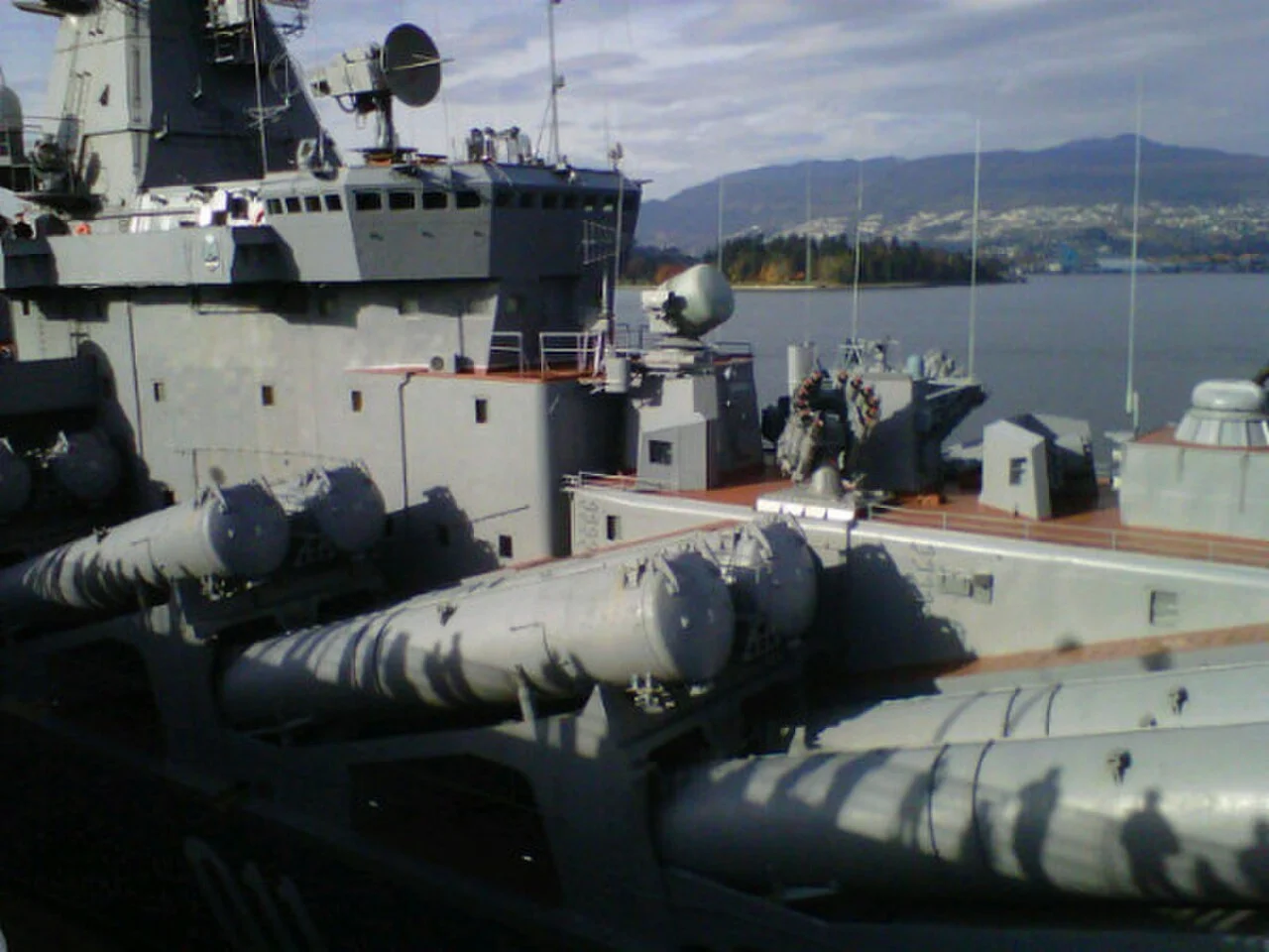 Корабли ВМФ России и ВМС НОАК провели совместные стрельбы в Жёлтом море