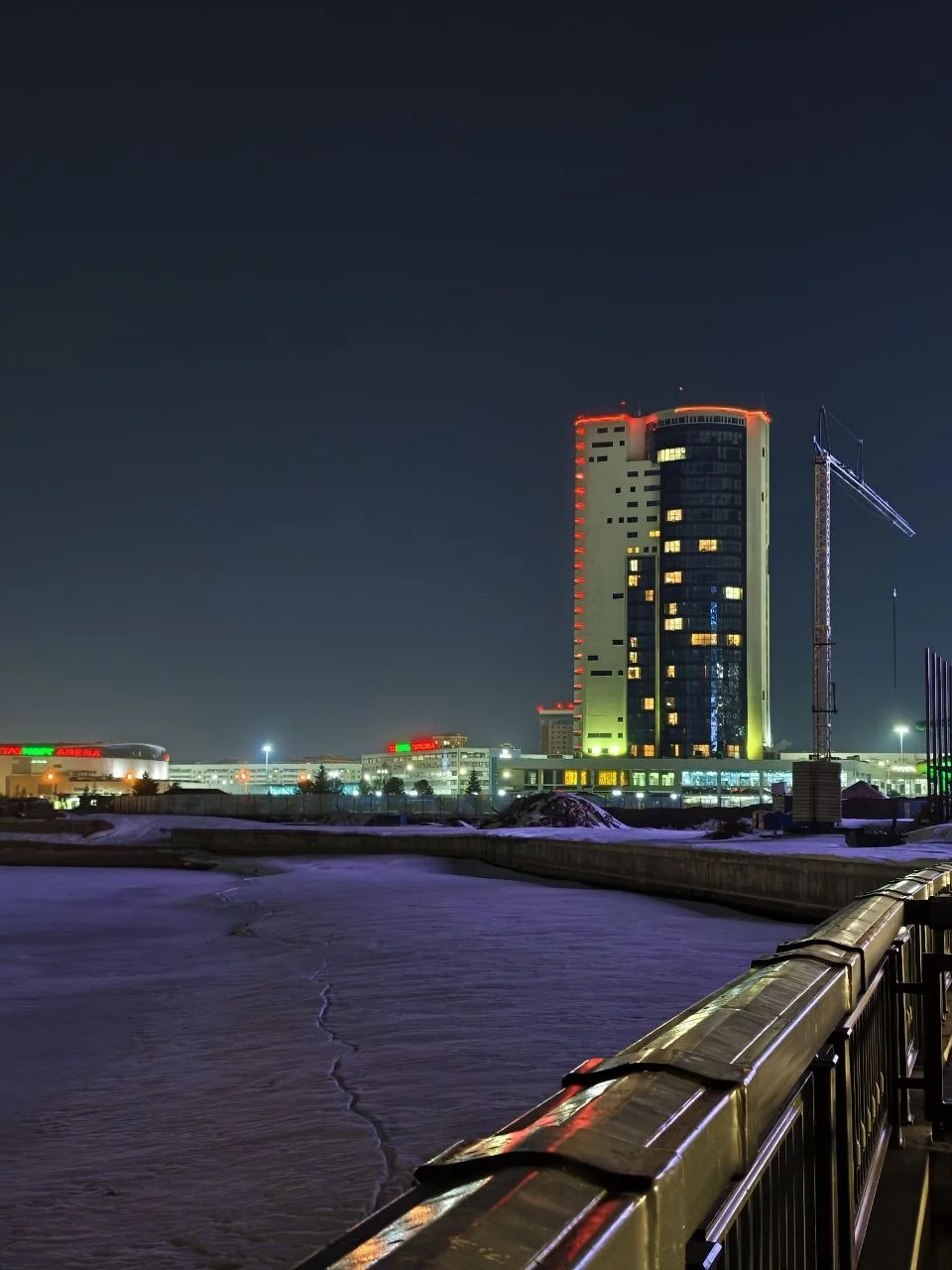 Такие виды открываются с новой набережной у Millenium Panorama ✨