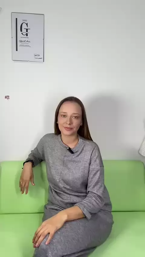 Девчонки, всем привет!