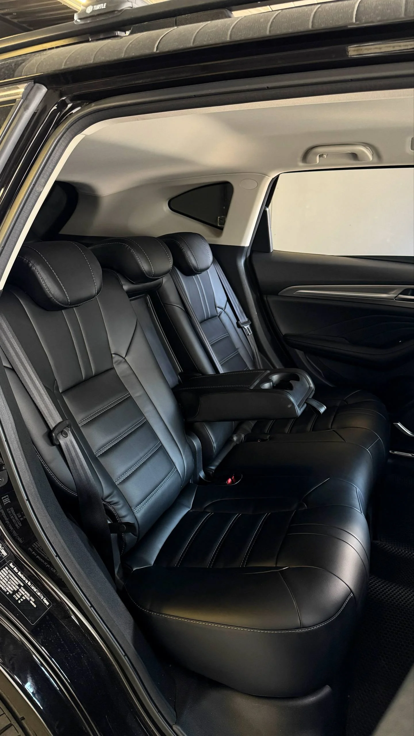 Haval F7 Пошит и установлен комплект каркасных челов в категории Base + в черном цвете и серой