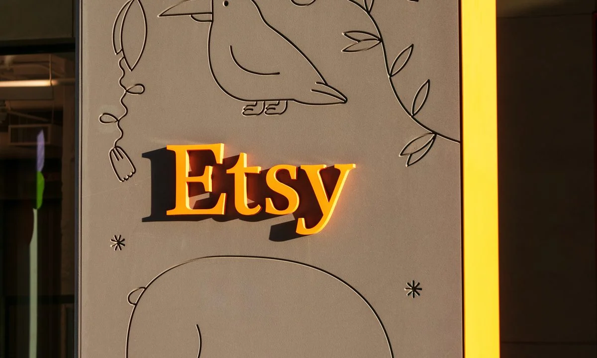 Etsy делает ставку на ИИ внутри своей витрины — и уже видит разворот по покупателям