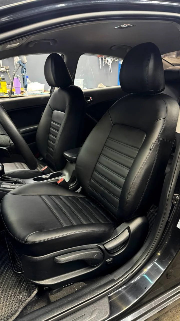 Kia Cerato 3 Пошит и установлен комплект каркасных чехлов в категории Silver в классическом черном