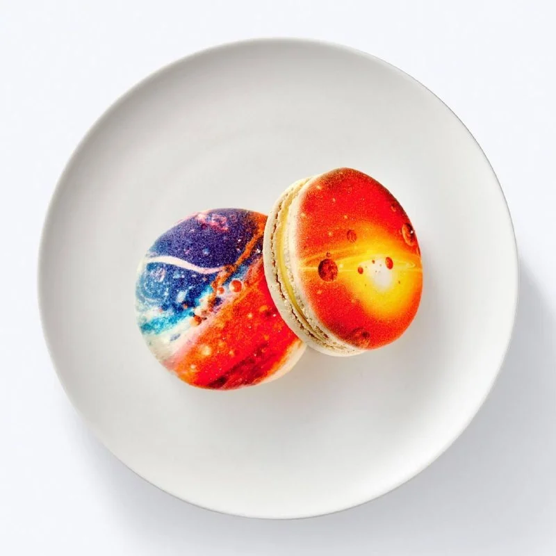 Галактический шопинг: как купить кулич со вкусом космоса и улететь к звёздам!