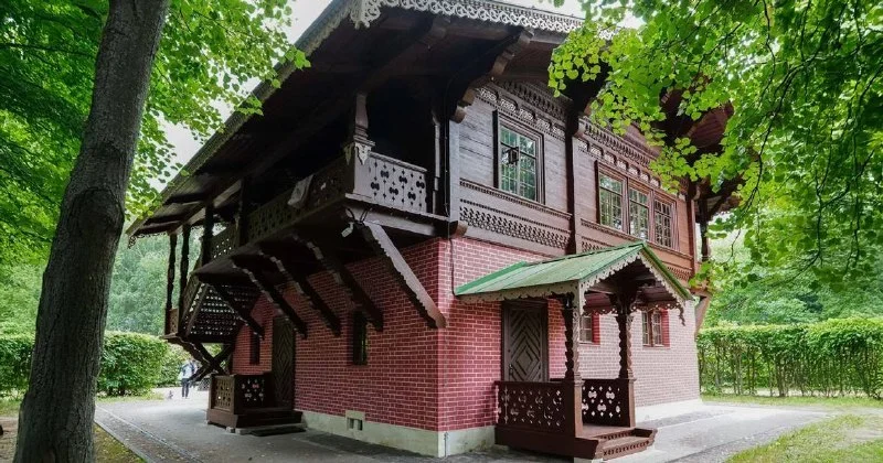Тайное шале графа Шереметева: в Кускове впервые открыли Швейцарский домик