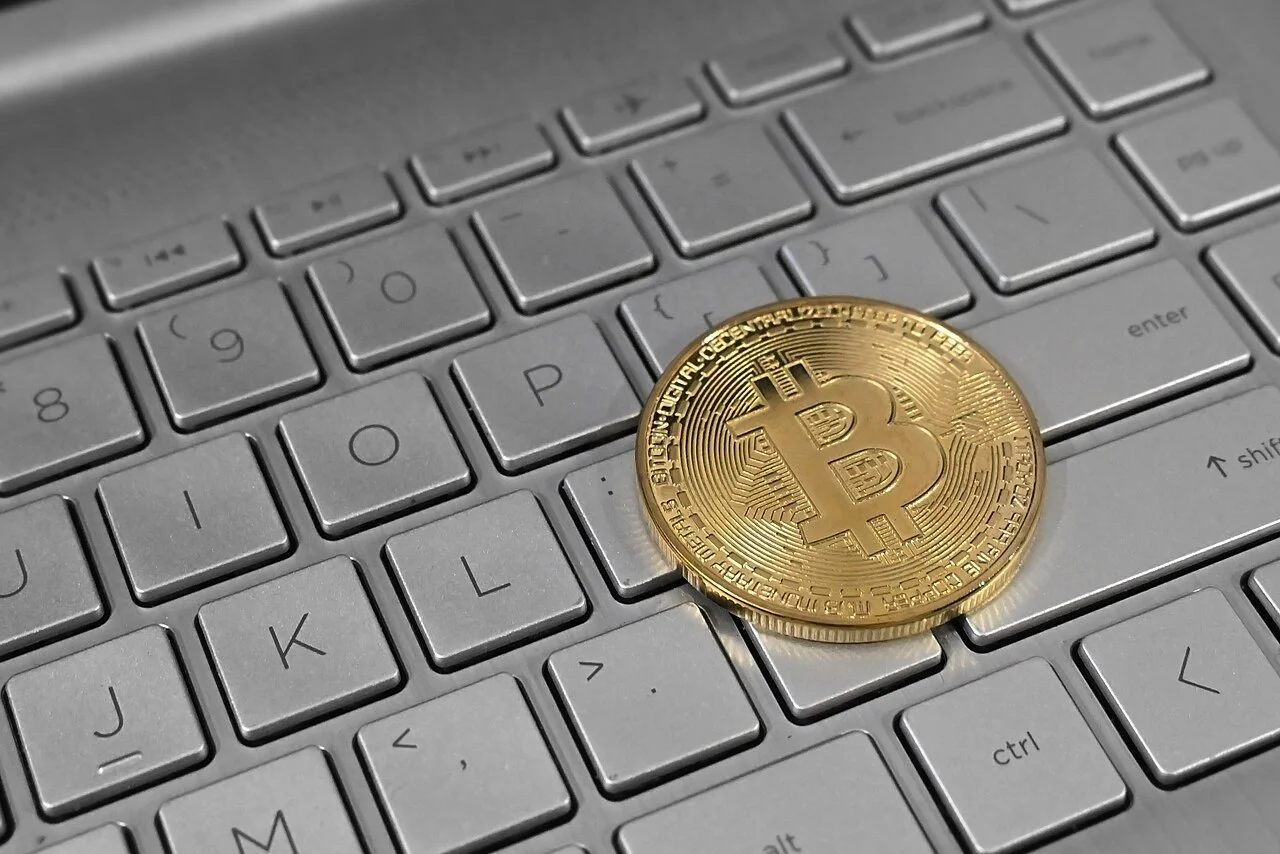 Компания Strategy распродаёт биткоин — под вопросом вся модель крипто-казначейств
