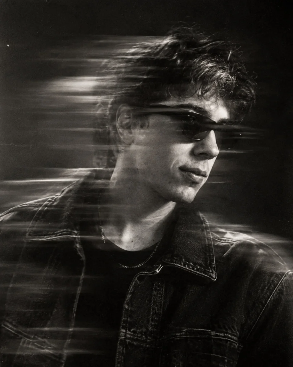 🕶 Монохромный портрет в движении