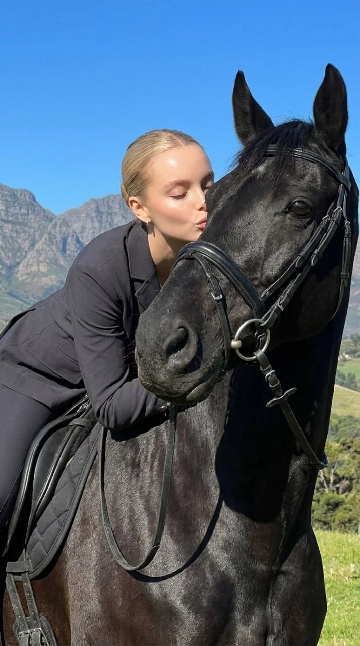🐎 Фото в горах с лошадью