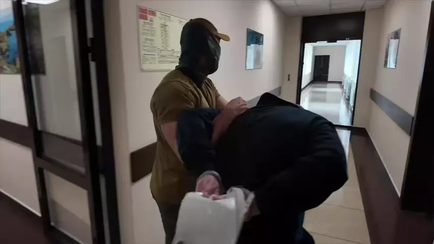 ФСБ задержала в Крыму двух агентов Киева, которые по заданию украинских спецслужб собирали данные о