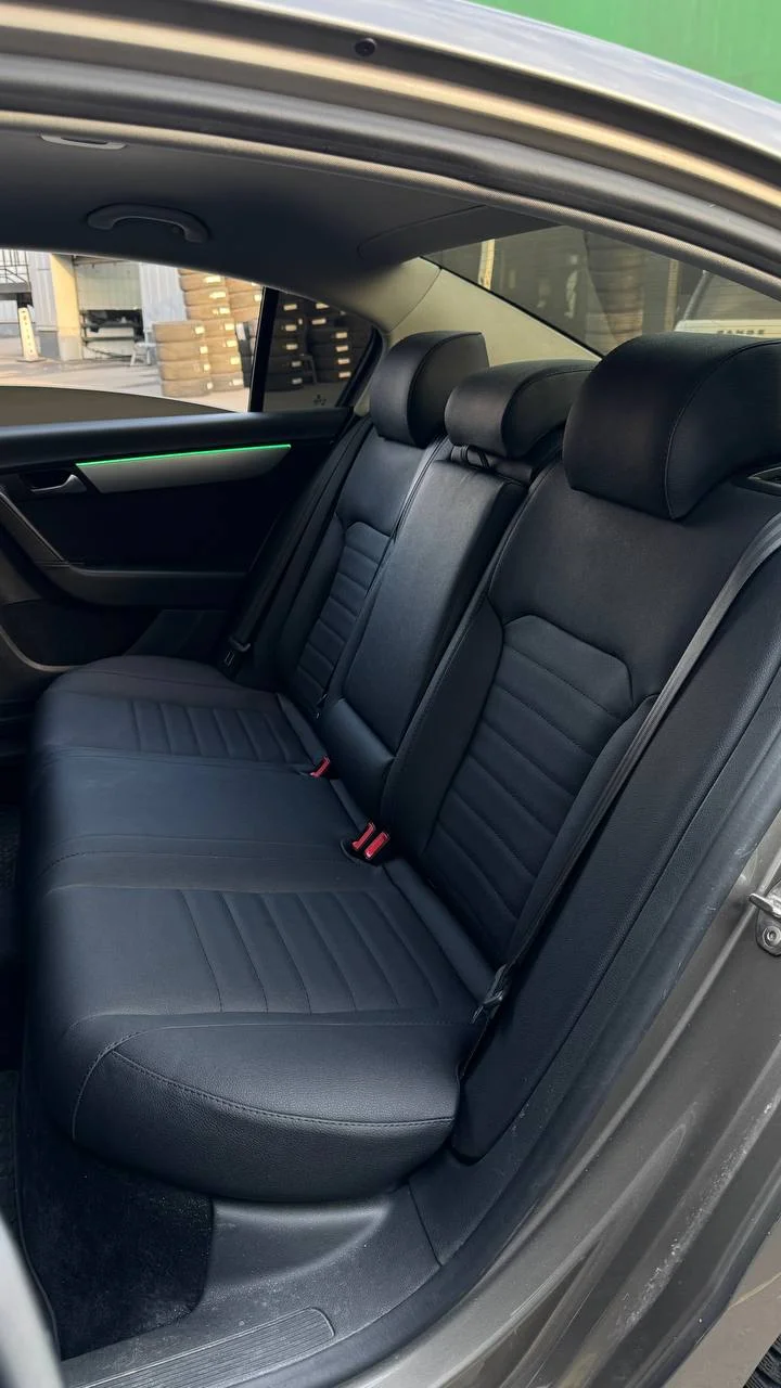 VW Passat B7

Пошит и установлен комплект каркасных чехлов в категории Gold, экокожа Дакота на