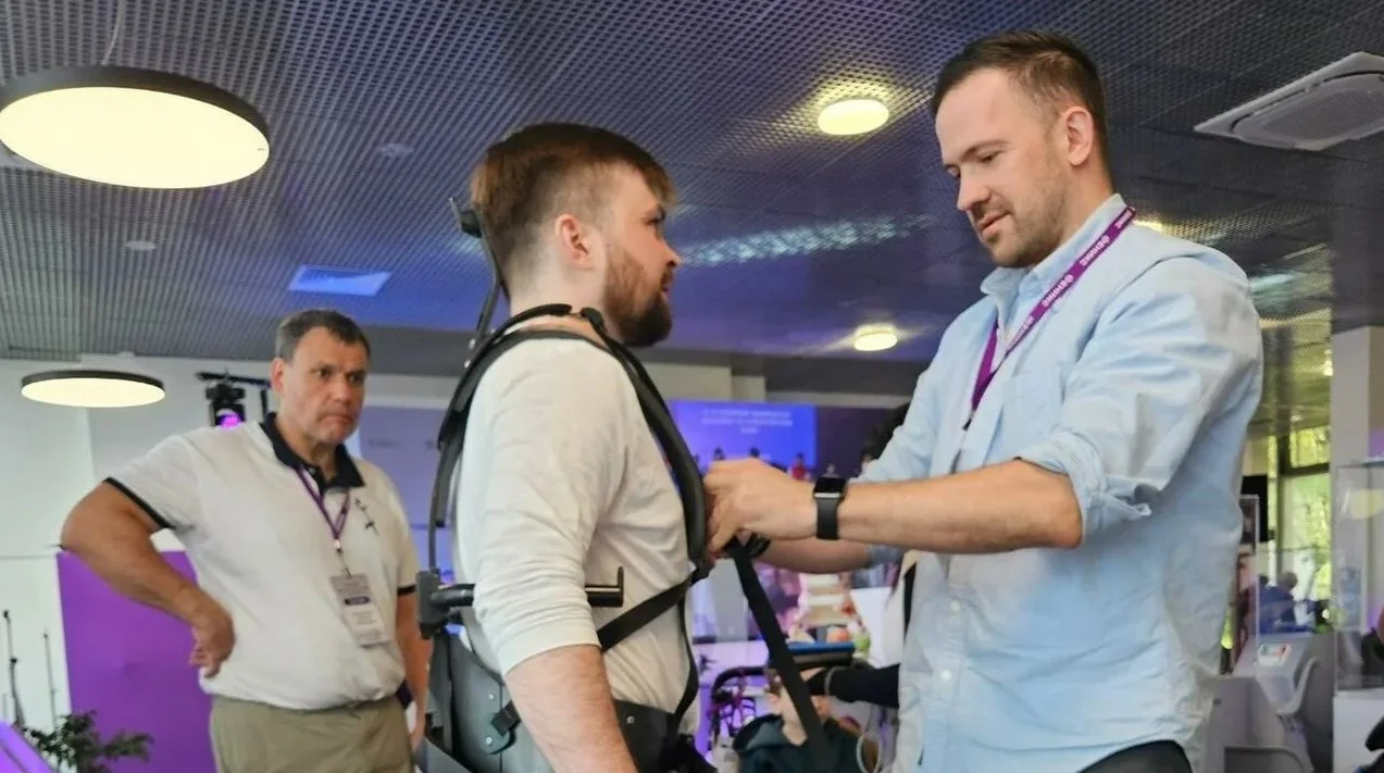 Моя работа позволяет знакомиться порой с очень интересными людьми из разных сфер деятельности