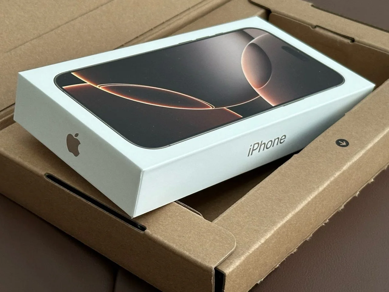👨⚖️ Мужчина заказал iPhone за 190 тысяч, а получил банку кильки — суд обязал продавца выплатить