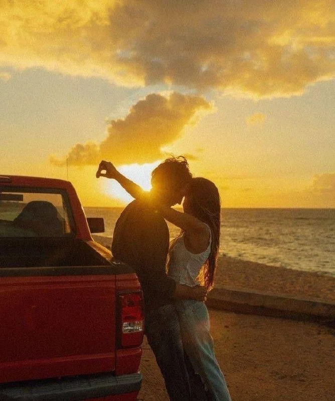 Настоящая любовь начинается там, где ничего не ждут взамен ❤️