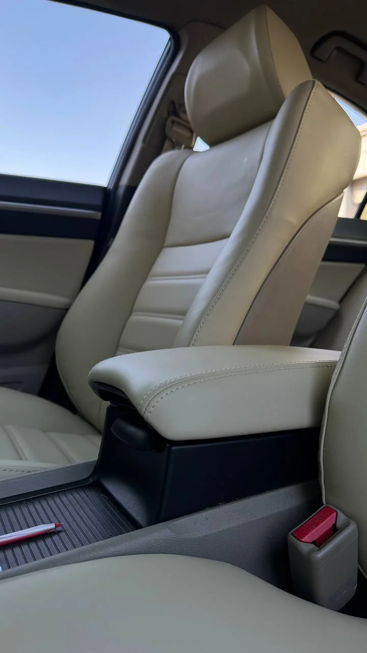Honda Civic 8
Пошит и установлен комплект каркасных чехлов в категории Gold в бежевом цвете