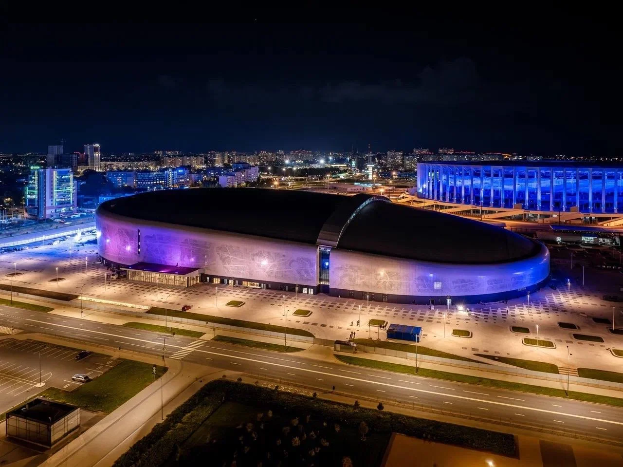🏟 Новая ледовая арена нижегородского клуба 🦌 "Торпедо", расположенная на Стрелке Оки и Волги