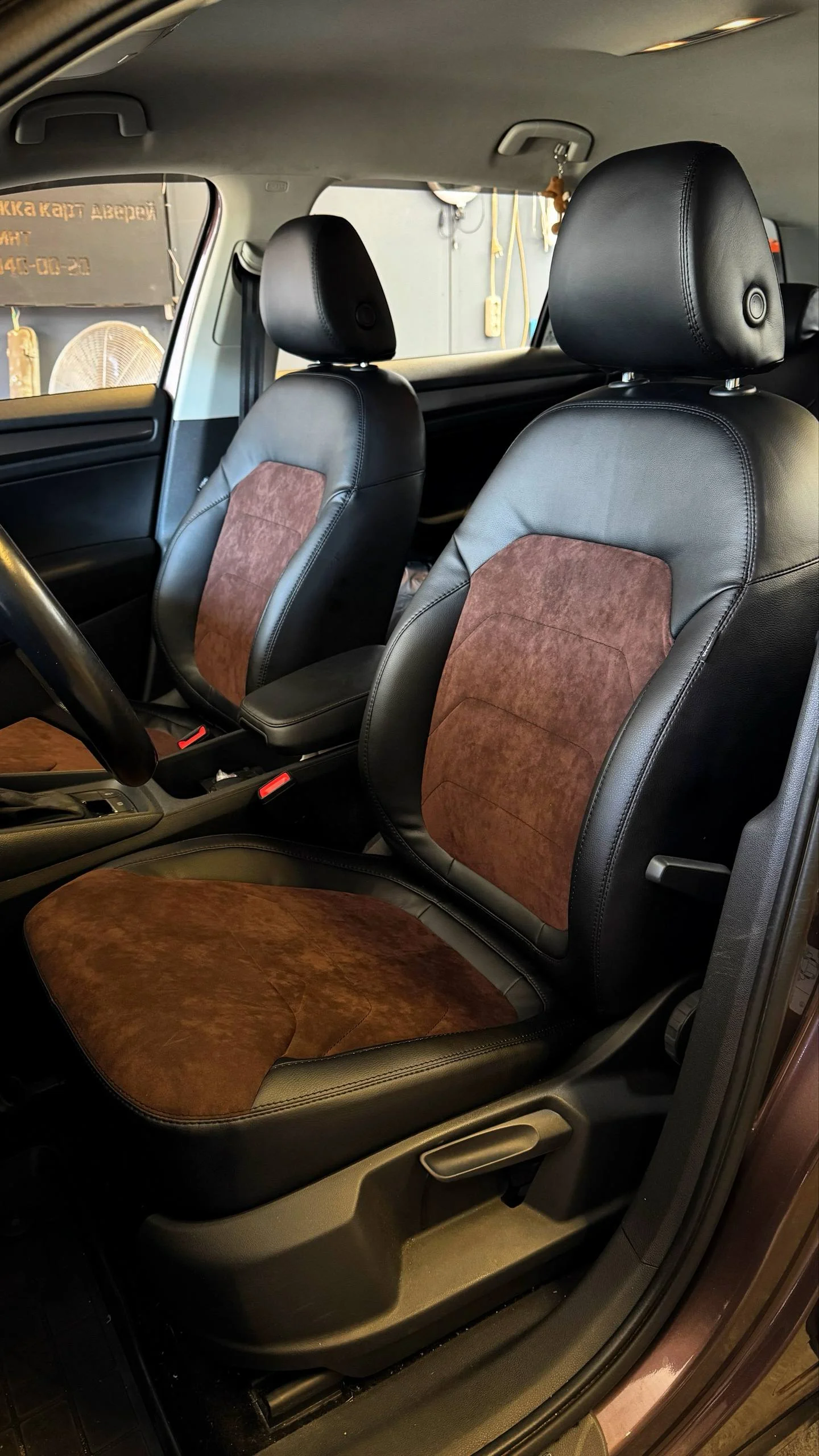 VW Kodiaq Пошит и установлен комплект каркасных чехлов в категории Base+ в черном свете с