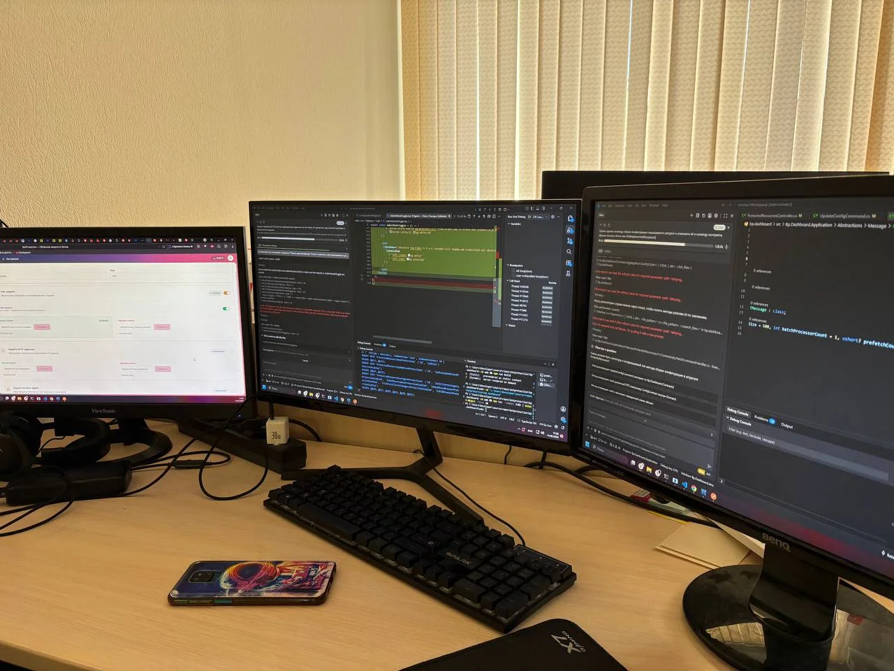 Сфоткал рабочее место где происходит разработка сервиса botprotection.ru - работает нон-стоп DS v4